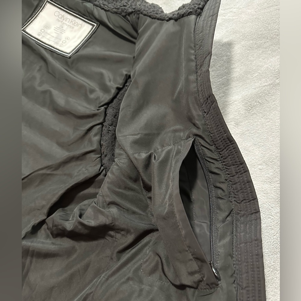 Performance Sherpa Solid Full Zip Puffer Vest. Bl… - image 7